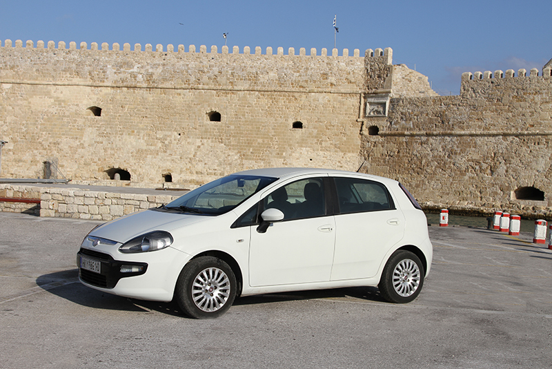 Fiat Punto - Dimitris Rent a Car